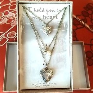 Locket necklace with hearts